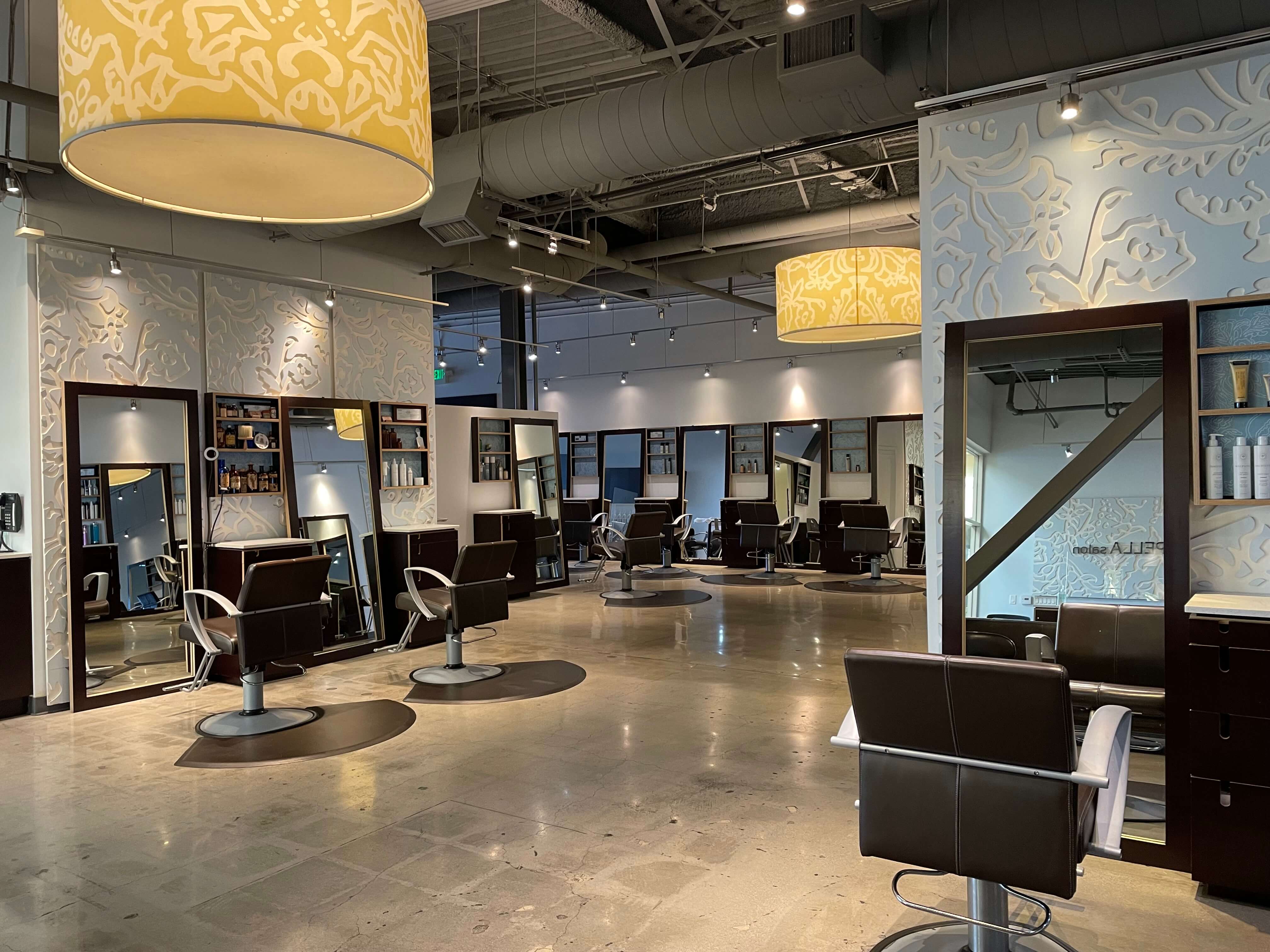 Capella Salon